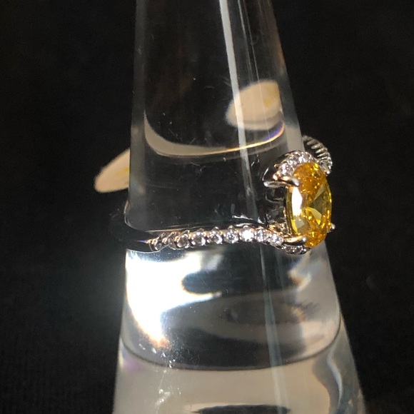 Citrine ring - Picture 2 of 3